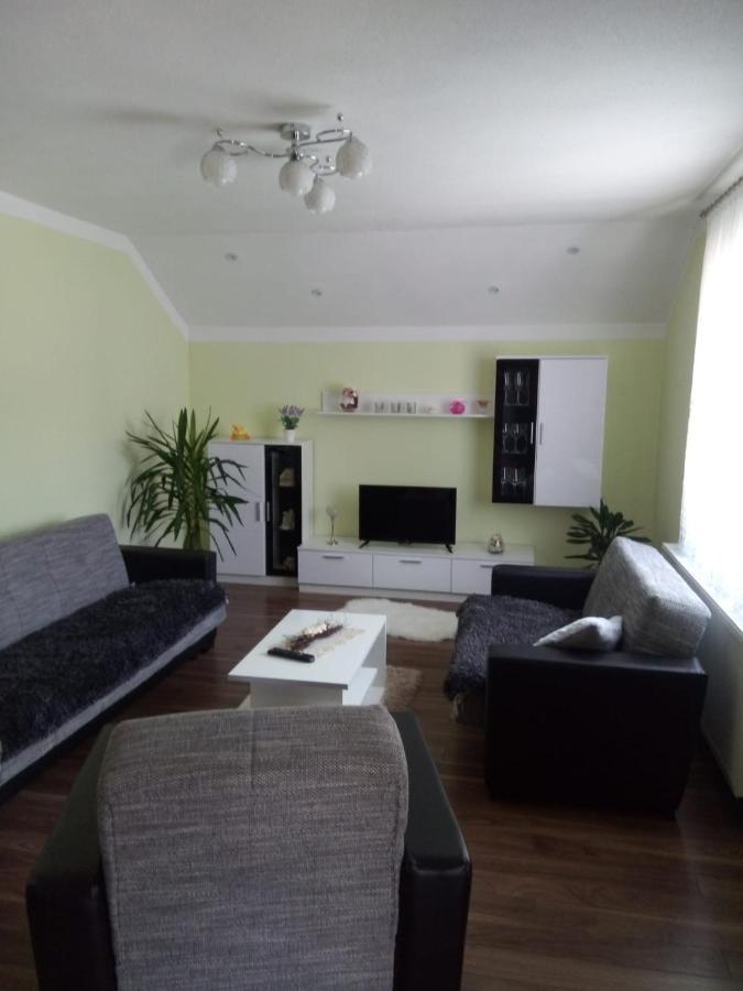 Apartman Karmen Gospić Exterior foto