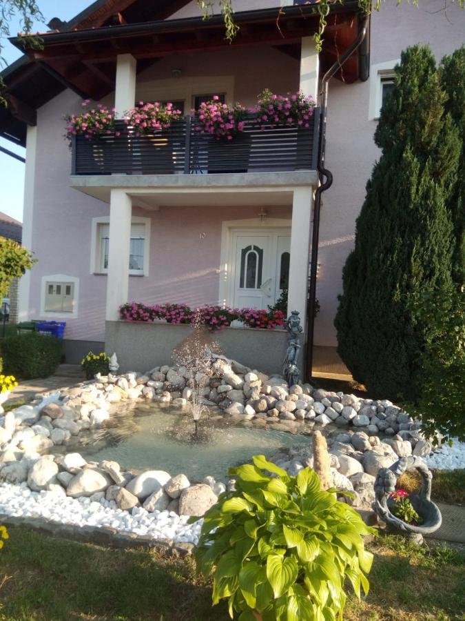 Apartman Karmen Gospić Exterior foto